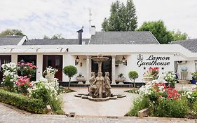 Lamon Guesthouse